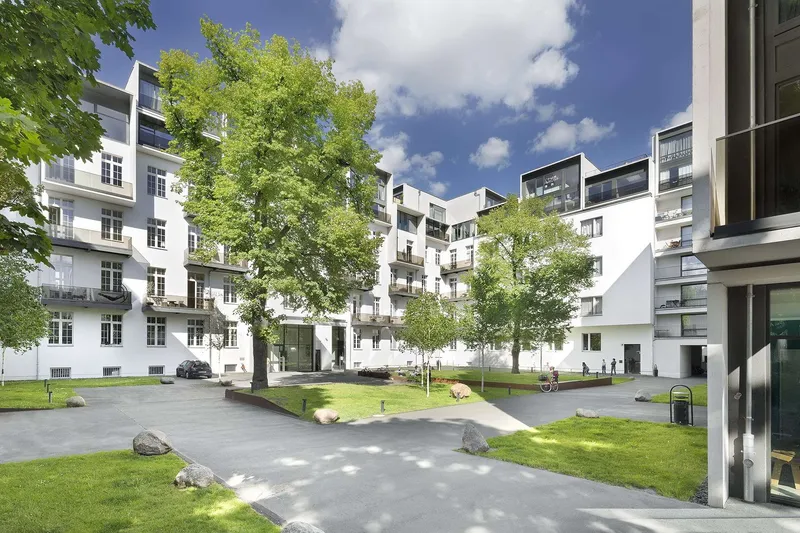 PARAGON APARTMENTS - Moderne Wohnung mit EBK & Parkett — photo 1